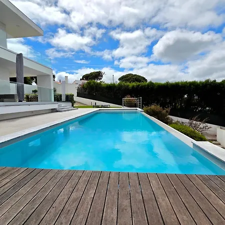 Exceptional With A Panoramic Views Over The Obidos Lagoon * Nadadouro