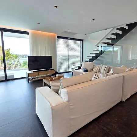 Villa Exceptional With A Panoramic Views Over The Obidos Lagoon