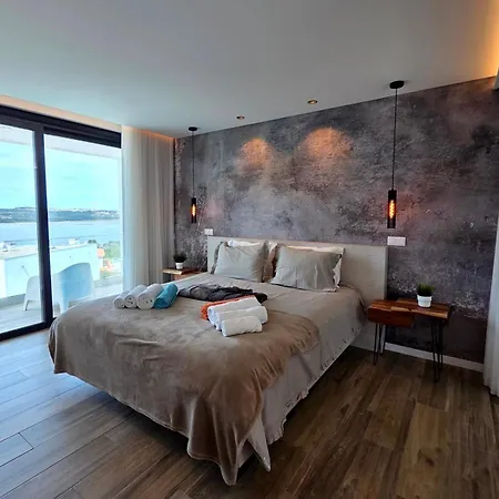 Exceptional With A Panoramic Views Over The Obidos Lagoon Nadadouro